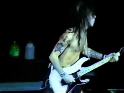 LA Guns &quot;Electric Gypsy&quot;