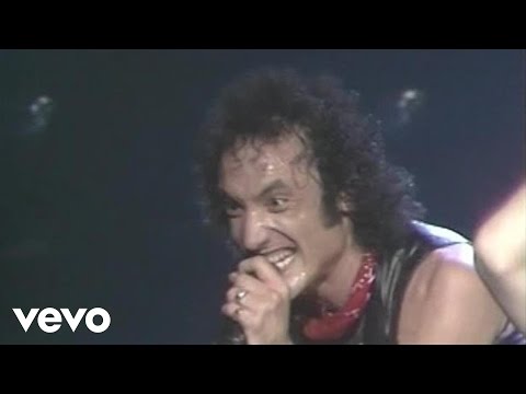 Quiet Riot - Let&#039;s Get Crazy (Live)